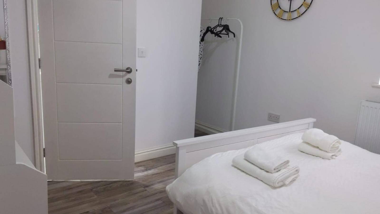 Citybreaks Rooms With Free Parking Liverpool Extérieur photo